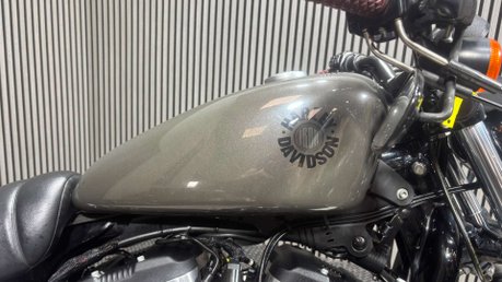 Harley-Davidson Sportster 883 XL883N IRON 2019 ONLY 5K STAGE 1 CUSTOM CRUISER BIKE 23