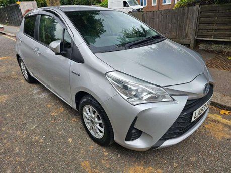 Toyota Yaris 1.5 VVT-h Icon Tech E-CVT Euro 6 (s/s) 5dr 9