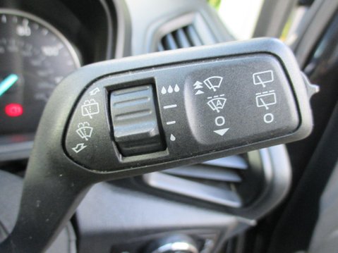 Ford Ecosport 1.0T EcoBoost Titanium Euro 6 (s/s) 5dr 36