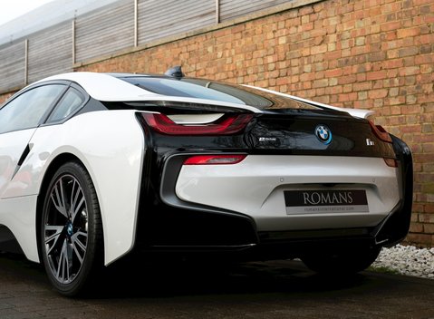 BMW I8 24