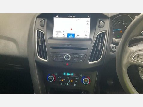 Ford Focus 1.0T EcoBoost Titanium Euro 6 (s/s) 5dr 8