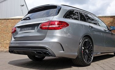 Mercedes-Benz C63 S Estate 2