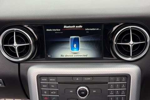 Mercedes-Benz SLC SLC 250 D AMG LINE -£35 ROAD TAX -PAN ROOF -£35 ROAD TAX -2 OWNERS 35