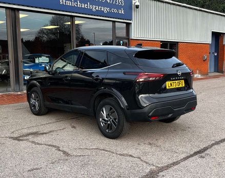 Nissan Qashqai 1.3 Qashqai Acenta Premium DiG-T MHEV 5dr 9