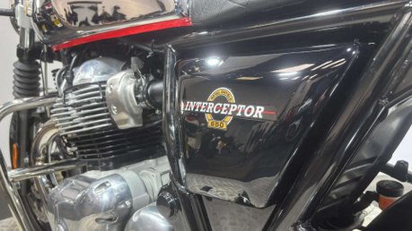 Royal Enfield Interceptor 650 2021 14K GREAT CONDITION A2 READY 1 OWNER MODERN RETRO BIKE 650CC 19