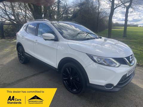 Nissan Qashqai 1.5 dCi Tekna 2WD Euro 5 (s/s) 5dr 1