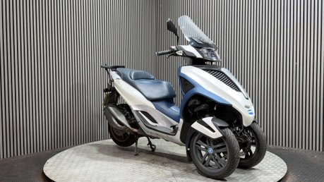 Piaggio MP3 YOURBAN LT 300 RIDE ON A CAR LICENCE TRIKE BIKE PROJECT 3