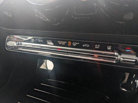 Mercedes-Benz A Class A 250 E AMG LINE EDITION PREMIUM 27