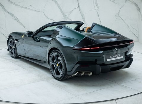 Ferrari 12Cilindri SPIDER 12