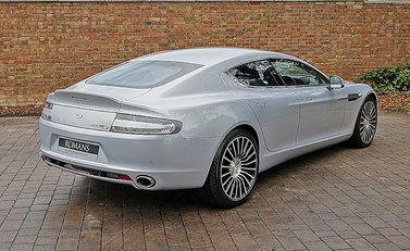 Aston Martin Rapide S 26