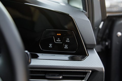 Volkswagen Golf ACTIVE TSI 12