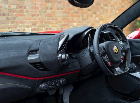 Ferrari 488 Pista 15