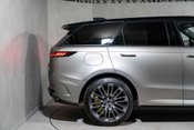 Land Rover Range Rover SV EDITION ONE. FULL SATIN PPF. CARBON CERAMIC BRAKES. SLIDING PANO ROOF. 9