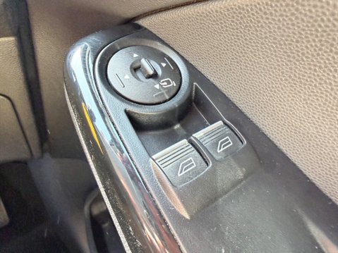 Ford Fiesta 1.0 TITANIUM 22