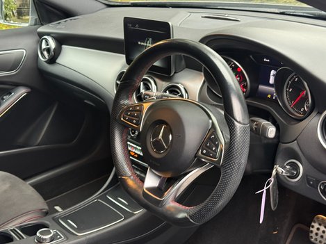 Mercedes-Benz GLA Class GLA 200 D AMG LINE PREMIUM 4