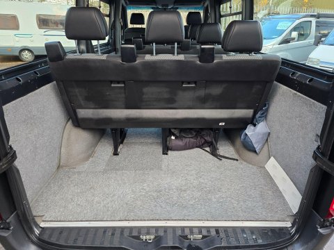 Mercedes-Benz Sprinter 319 CDI MWB 8