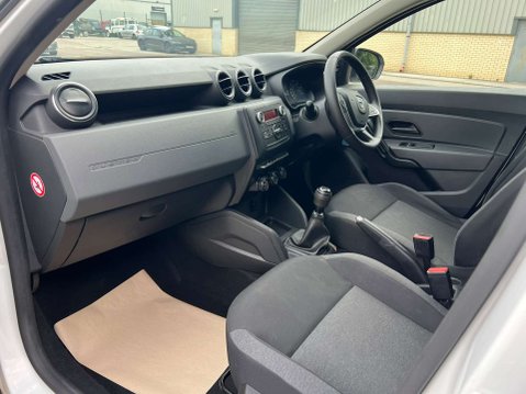 Dacia Duster 1.0 Duster Essential TCE 4X2 5dr - NATIONAL DELIVERY* 53