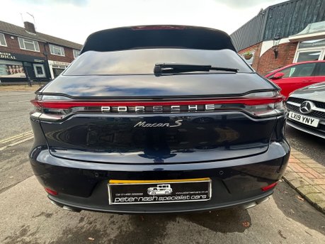 Porsche Macan S PDK 10