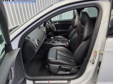 Audi RS3 2.5 TFSI Sportback 5dr Petrol S Tronic quattro Euro 6 (s/s) (400 ps) 22