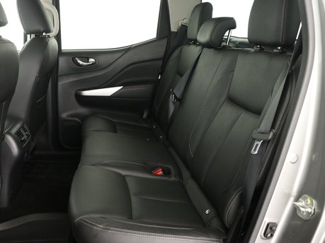 Nissan Navara Double Cab Pick Up Tekna 2.3dCi 190 TT 4WD Auto 13