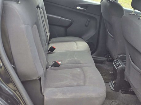 Chevrolet Orlando 1.8 LS MPV 5dr Petrol Manual Euro 5 (141 ps) 13