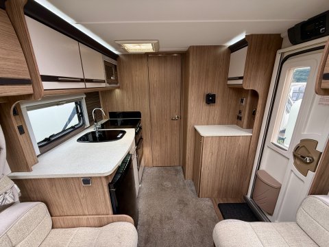 Coachman VIP 545/4 Sussex Chanctonbury Special Edition 18
