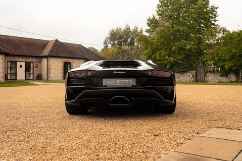 Lamborghini Aventador 6.5 V12 LP 740-4 S ISR 4WD Euro 6 2dr 15