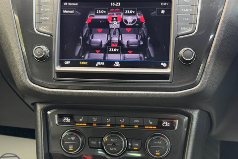 Volkswagen Tiguan R-LINE TDI BMT 4MOTION DSG -RARE LEATHER -DYNAUDIO -TOWBAR -APPLE CARPLAY  47
