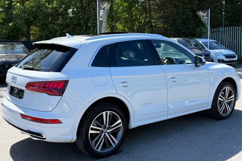 Audi Q5 TDI QUATTRO S LINE - PANORAMIC SUNROOF -TECH PACK -VIRTUAL COCKPIT 7