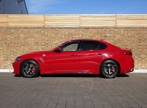Alfa Romeo Giulia Quadrifoglio 7