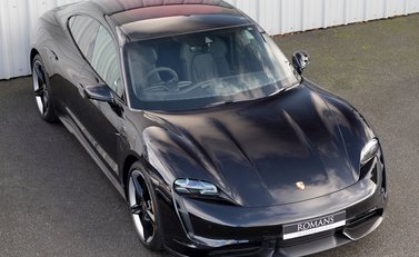 Porsche Taycan Turbo S 7