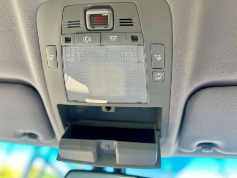 Toyota Crown 3.5 Hybrid Special Edition 5dr 75