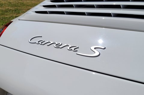 Porsche 911 CARRERA 2S 21