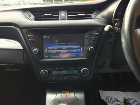 Toyota Avensis 1.6 Avensis Business Edition D-4D 5dr 41