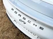 Porsche Cayman GT4 34