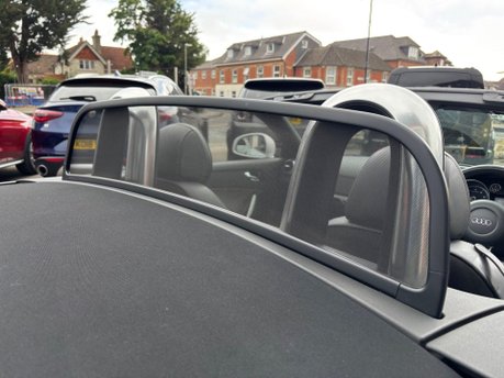 Audi TT 2.5 TFSI Roadster 2dr Petrol Manual quattro Euro 5 (340 ps) 27