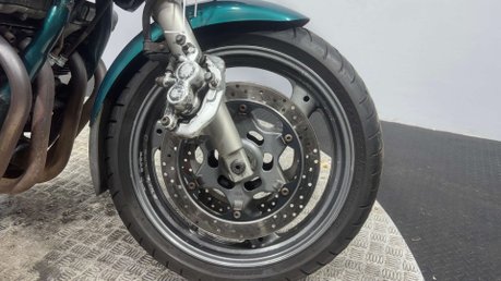 Yamaha XJ 1995 RUNNING PROJECT BIKE SPARES OR REPAIR SHAFT DRIVE 900CC TRIKE? 9