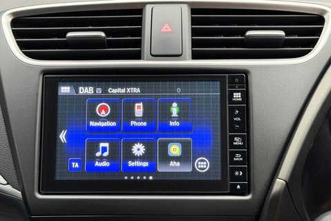 Honda Civic I-VTEC SE PLUS NAVI AUTOMATIC - ONE LADY OWNER - REVERSE CAMERA 38