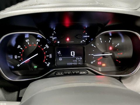 Citroen C3 Aircross 1.2 PureTech Shine Plus SUV 5dr Petrol Manual Euro 6 (s/s) (110 ps) 14