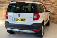 Skoda Yeti 2.0 TDI SE Plus SUV 5dr Diesel Manual 4WD Euro 5 (140 ps) 86