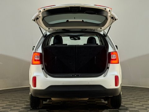 Kia Sorento CRDI KX-3 SAT NAV 8