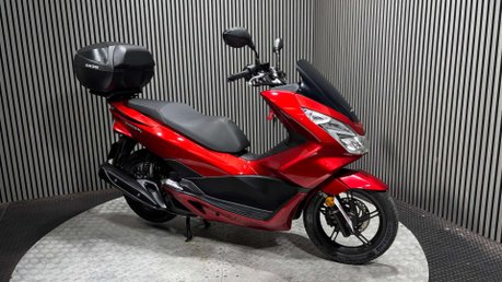 Honda PCX WW PCX 125 2016 ONLY 13K 1 OWNER LONG MOT WARRANTY 125CC 3