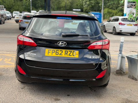 Hyundai i30 1.6 CRDi Blue Drive Style Tourer 5dr Diesel Manual Euro 5 (s/s) (128 ps) 6