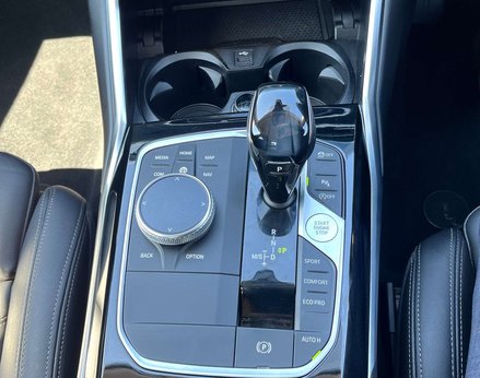 BMW 3 Series 2.0 320i Sport Auto 4dr 68