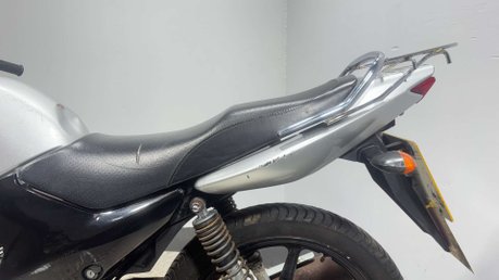 Yamaha YBR 125 2010 26K RUNNING PROJECT BIKE COMMUTER LEARNER BIKE 125CC 8