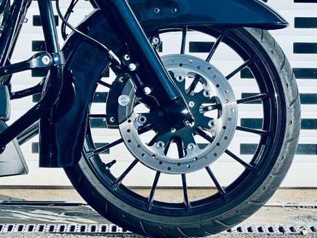 Harley-Davidson Street Glide Street Glide Special 1868 