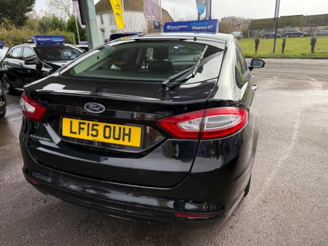 Ford Mondeo 1.6 TDCi ECOnetic Titanium Euro 5 (s/s) 5dr 15