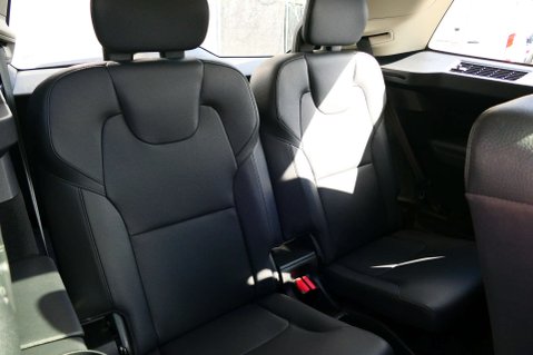 Volvo XC90 2.0 XC90 + B5 MHEV AWD Auto 4WD 5dr 7