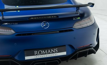 Mercedes-Benz AMG GT R PRO 27