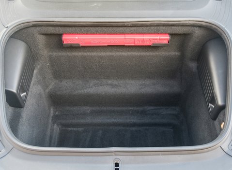 Porsche Cayman GT4 26